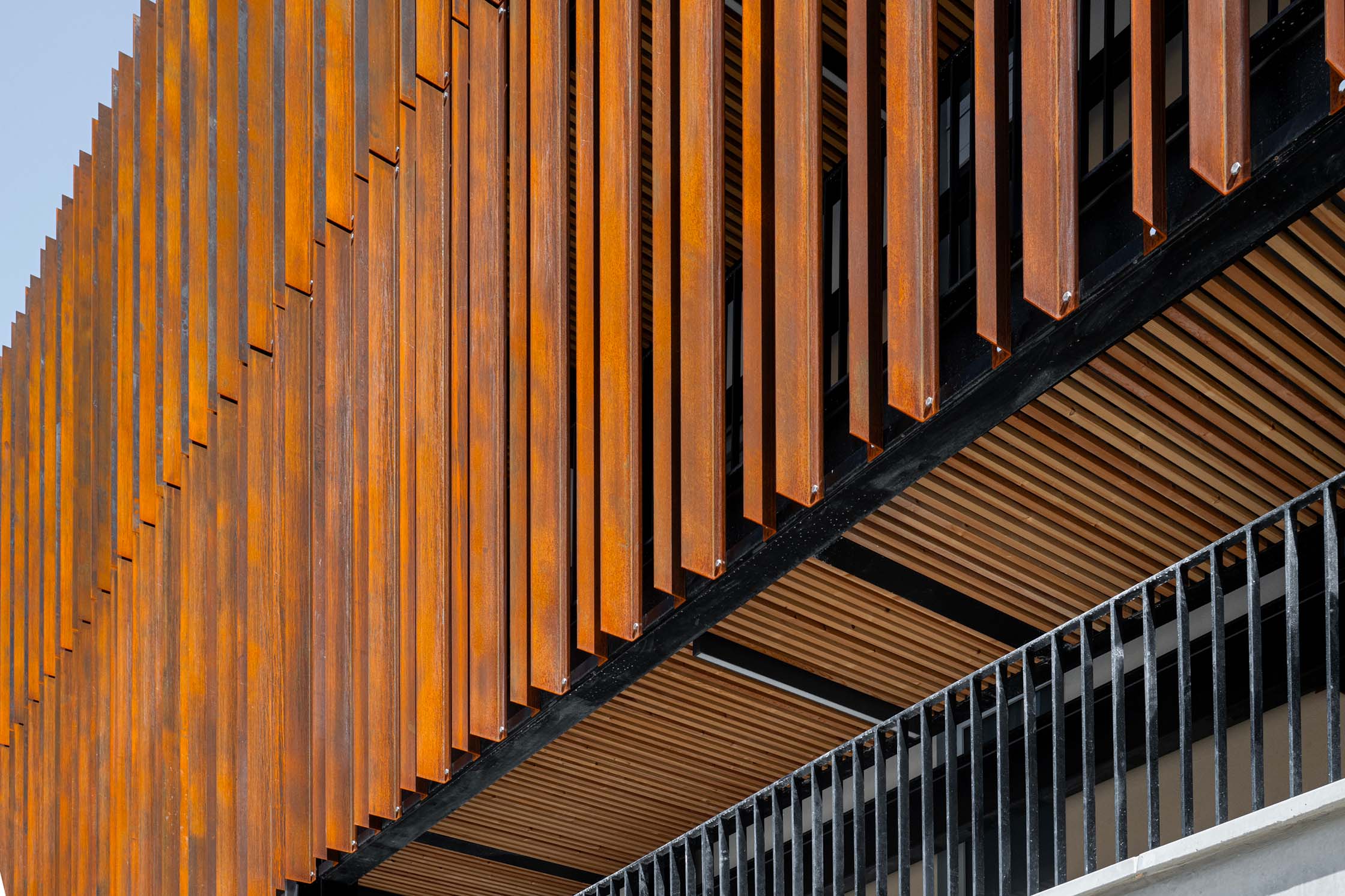 Lycée professionnel Hyacinthe Friant Poligny KL Architectes - photographie Pierre Pommereau